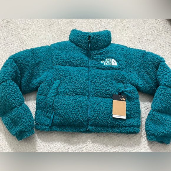 NWT North Face Nuptse Down Filled Cropped Coat - Picture 2 of 10